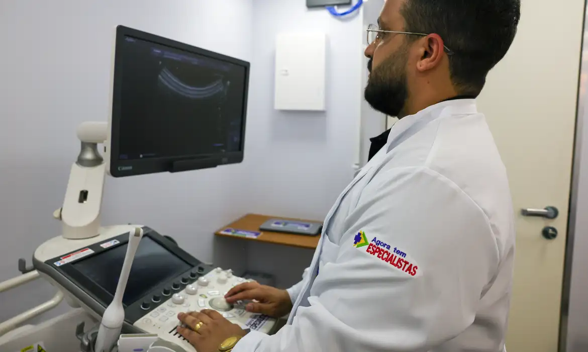 OAB Barro Preto - Saúde aumenta vagas do Agora tem Especialistas no Rio de Janeiro