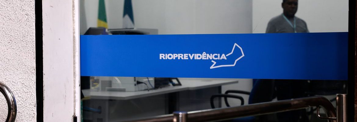 Cláudio Castro exonera presidente da Rioprovidência