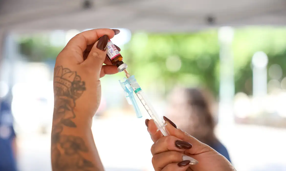 OAB Barro Preto - Rio leva vacinação a parques e aeroportos até 12 de fevereiro