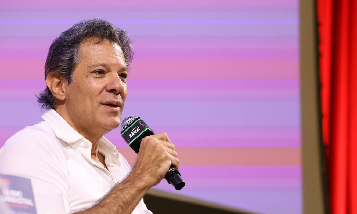 OAB Barro Preto - Classe dominante brasileira entende o Estado como dela, diz Haddad