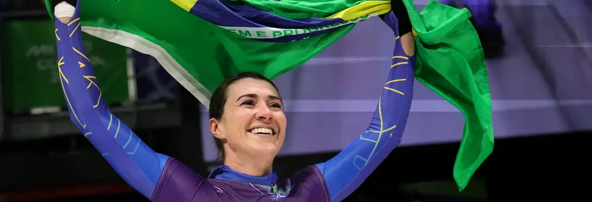 Nicole Silveira alcança melhor resultado olímpico do Brasil no gelo