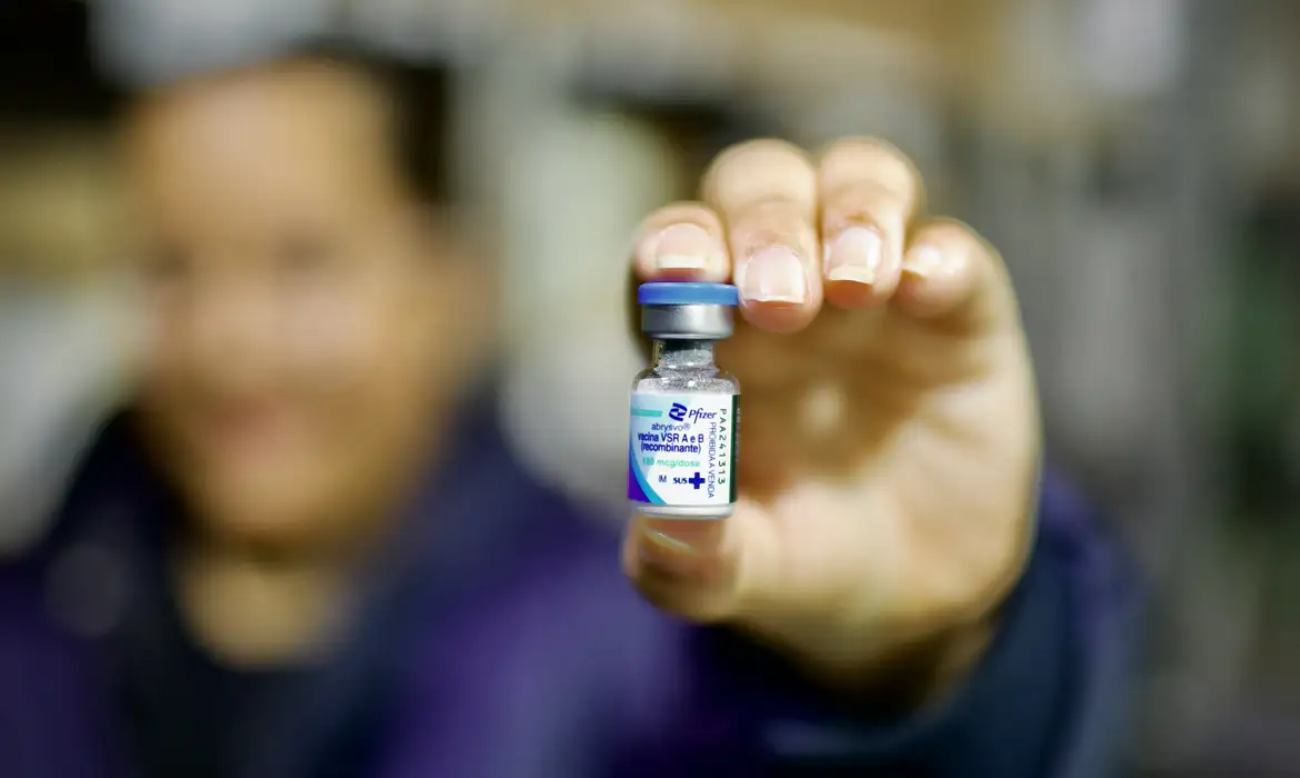 OAB Barro Preto - SUS oferece imunizante contra bronquiolite para bebês prematuros