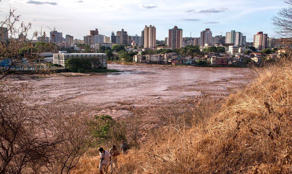 OAB Barro Preto - Ações de saúde receberam quase R$ 1 bilhão do Fundo Rio Doce em 2025