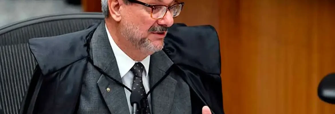 Ministro do STJ acusado de importunação sexual pede licença médica