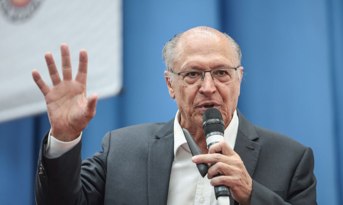 OAB Barro Preto - Alckmin elogia suspensão do pagamento de penduricalhos por Flávio Dino