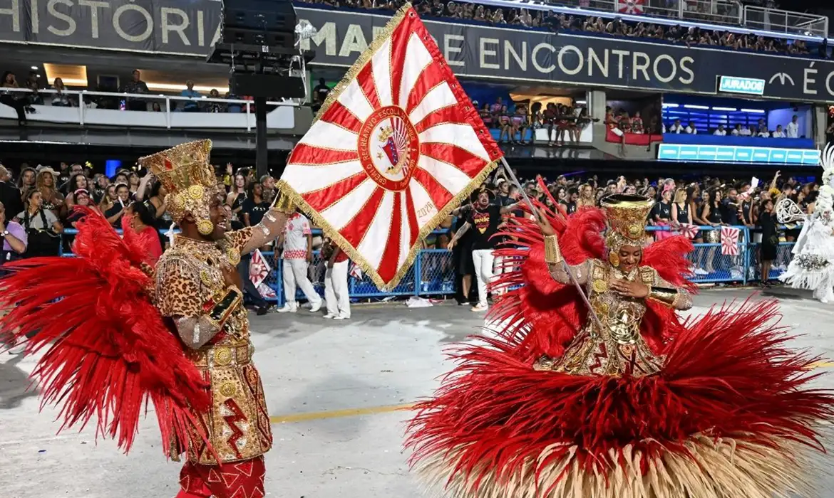 OAB Barro Preto - União de Maricá vence Série Ouro e sobe para elite do carnaval no Rio
