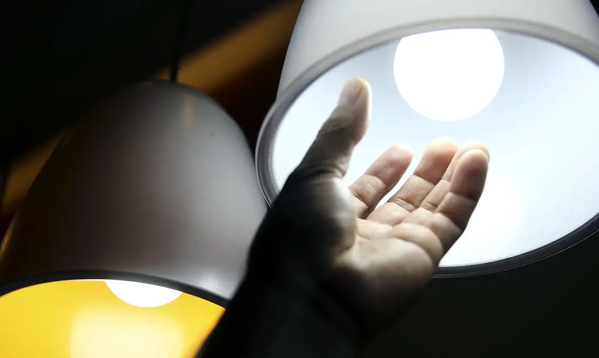OAB Barro Preto - Aneel mantém bandeira verde e conta de luz não terá acréscimo em abril