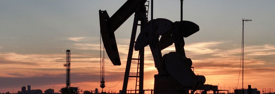 Dólar salta a R$ 5,26, e Bolsa cai 3% com escalada no Oriente Médio