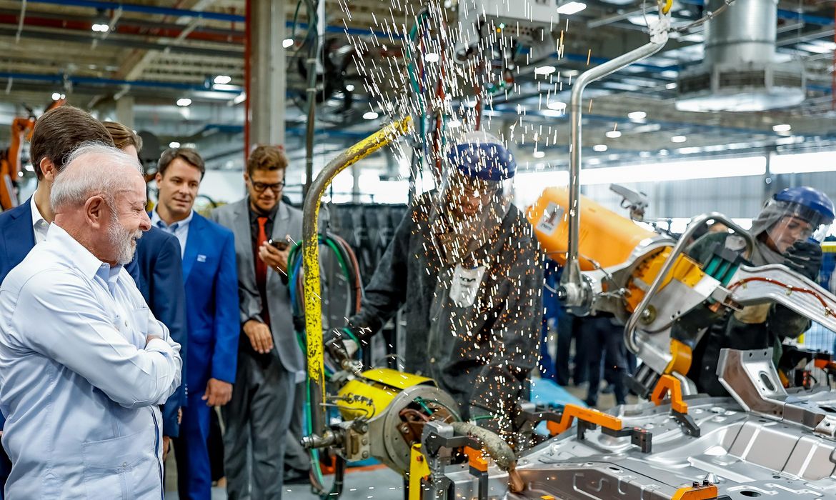 OAB Barro Preto - Lula diz que aumento do preço dos combustíveis é injustificável