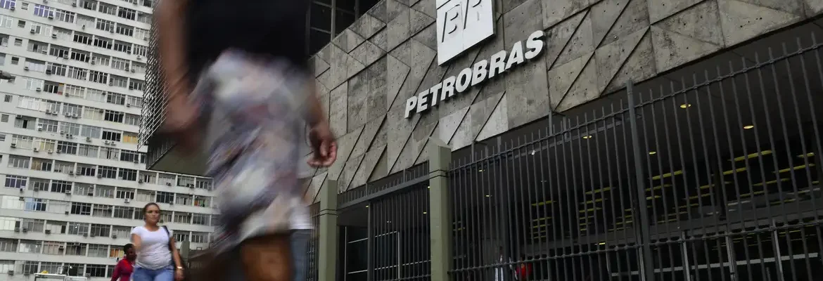 Petrobras diz entregar todo o combustível produzido nas refinarias