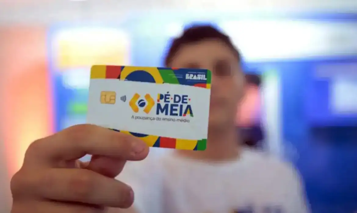 OAB Barro Preto - Pé-de-Meia paga incentivos a alunos nascidos em setembro e outubro