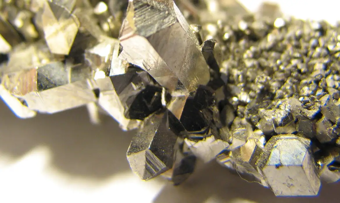 OAB Barro Preto - Brasil busca parceria com Europa para exploração de minerais críticos