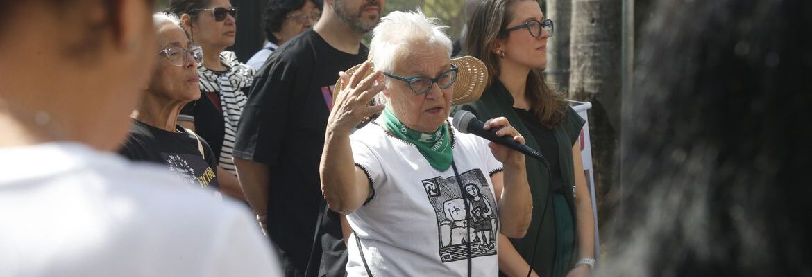 Mulheres estão perdendo o direito de ir e vir, diz Amelinha Teles