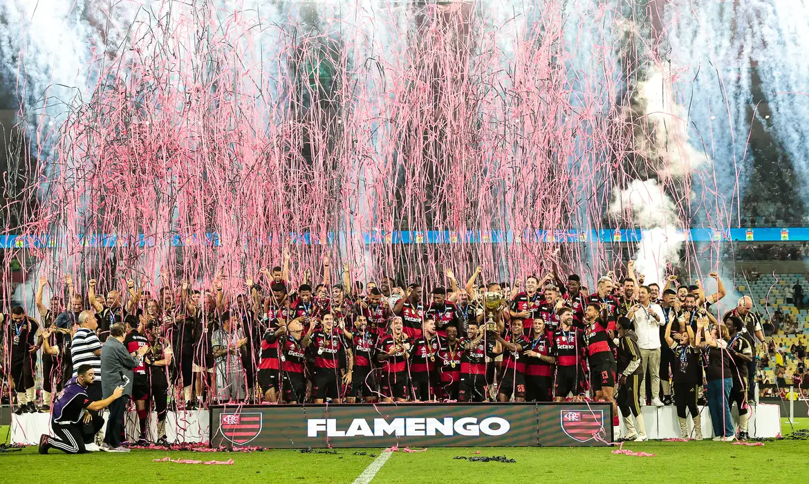 OAB Barro Preto - Flamengo vence Fluminense nos pênaltis e fatura tricampeonato carioca