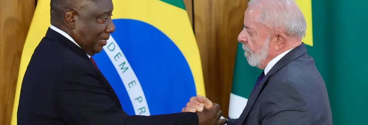 Lula cita preocupação com conflito no Irã e fala em ampliar defesa