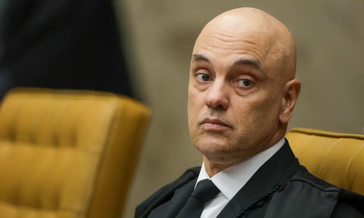 OAB Barro Preto - Moraes aumenta restrição para voos de drones na casa de Bolsonaro