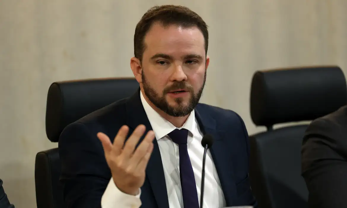 OAB Barro Preto - Nova versão do Desenrola será lançada após viagem de Lula, diz Durigan