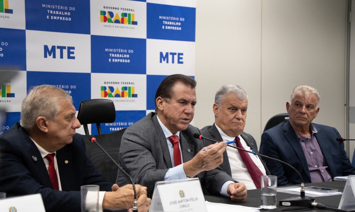 OAB Barro Preto - Taxistas pedem ao governo linha de crédito para renovação de frota