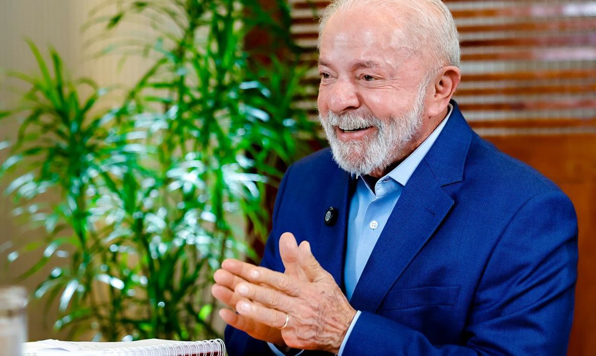 OAB Barro Preto - Lula defende o Pix após críticas em relatório comercial dos EUA