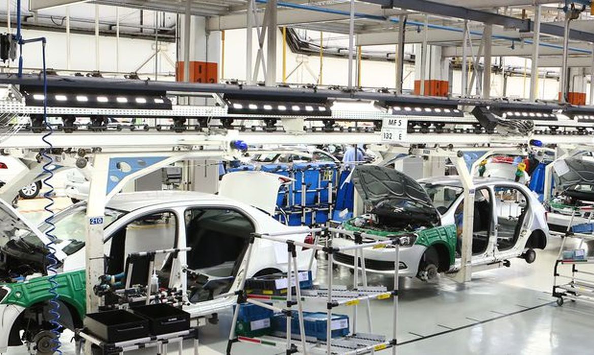 OAB Barro Preto - Indústria nacional avança 0,9% em fevereiro