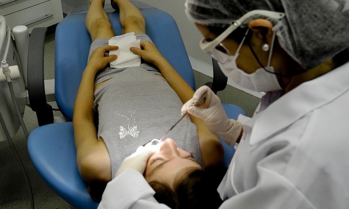 OAB Barro Preto - Iniciativa seleciona jovens para tratamento odontológico gratuito