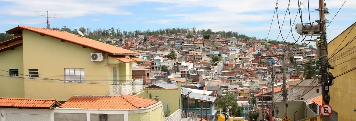 Habitantes de Perus, em SP, acusam fraude em audiência pública
