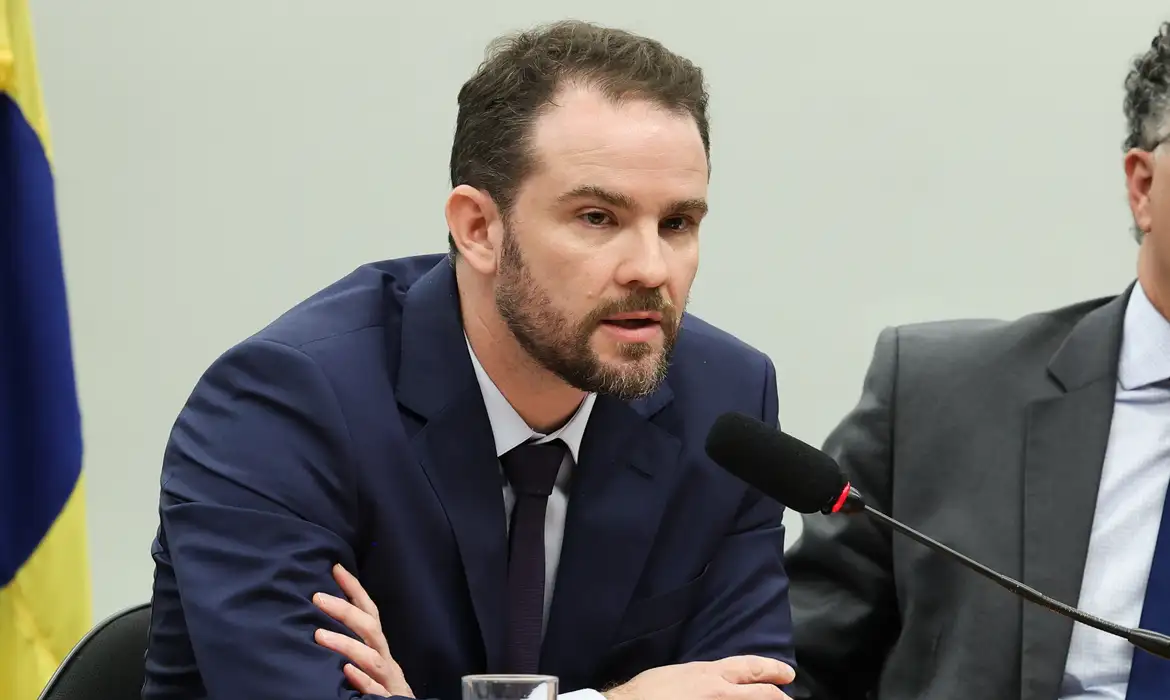 OAB Barro Preto - Durigan vai à França para agenda do G7 e reuniões bilaterais