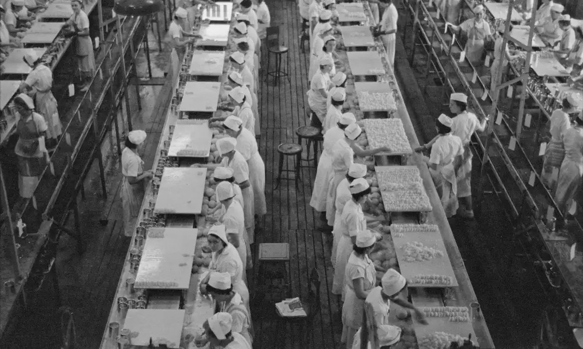 OAB Barro Preto - Há 100 anos, Ford instituía jornada de 40 horas nos Estados Unidos