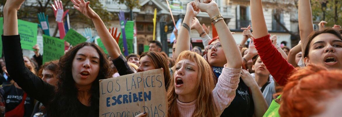 Marcha Universitária protesta contra cortes de Milei