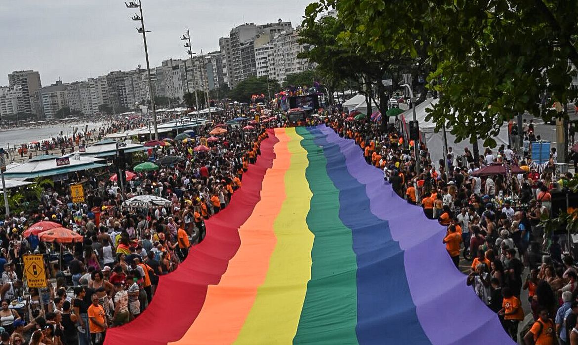 OAB Barro Preto - PL que veta criança em evento LGBTQIA+ é inconstitucional, diz jurista