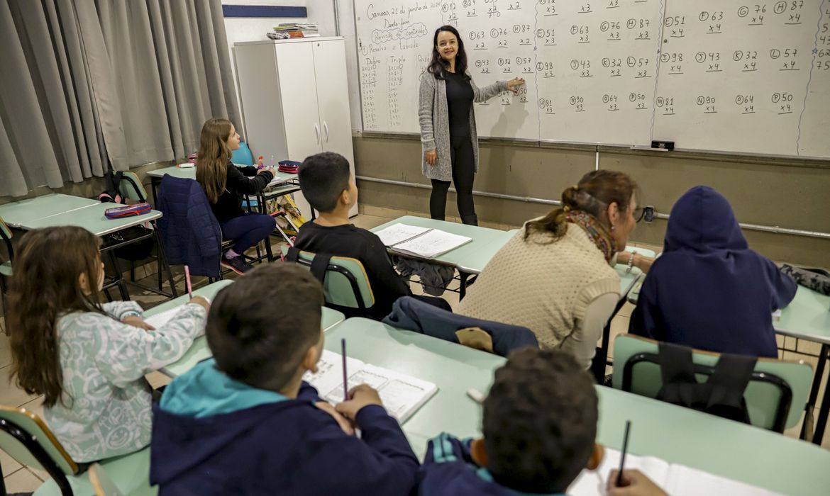 OAB Barro Preto - Inscrições para formação de professores de matemática vão até o dia 15
