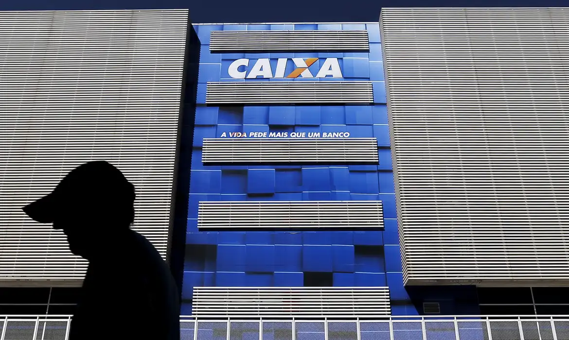 OAB Barro Preto - Lucro da Caixa cai 34% no primeiro trimestre com novas regras do BC