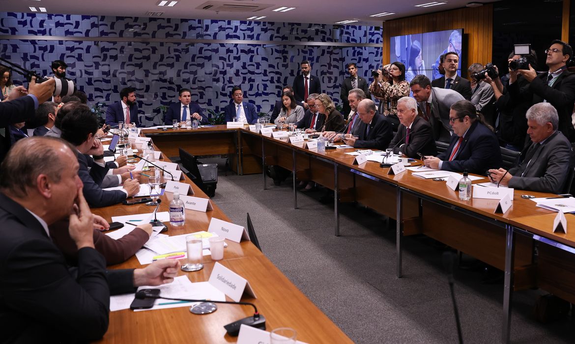 OAB Barro Preto - Câmara: governo retira urgência do fim da escala 6×1 e destrava pauta