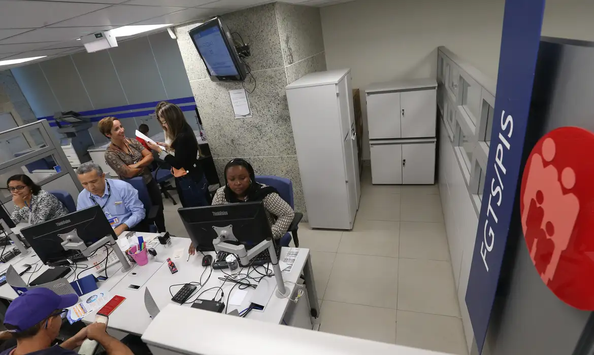 OAB Barro Preto - PIS/Pasep para quem nasceu em julho e agosto é pago nesta segunda