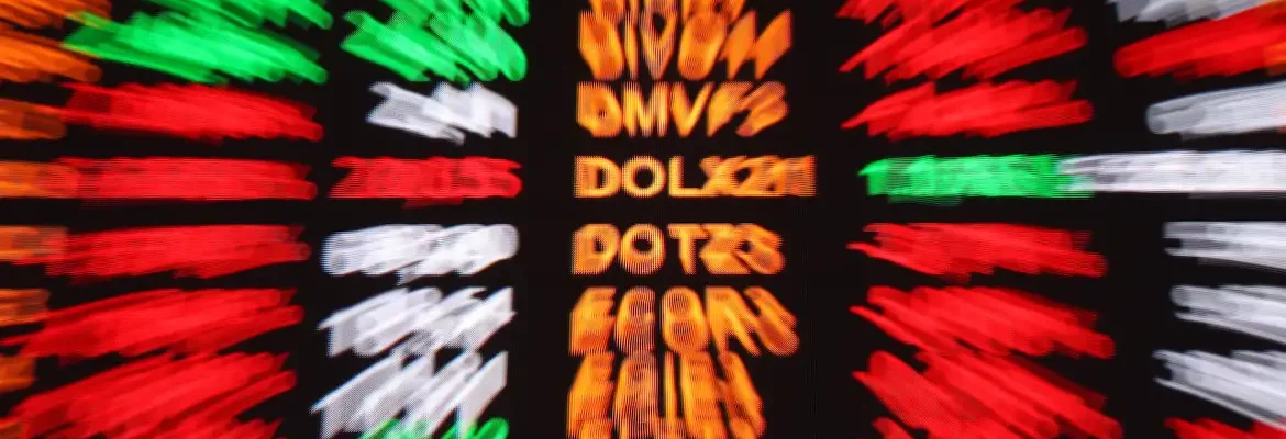 Bolsa sobe 1,16%, e dólar cai para R$ 5, apesar de medida dos EUA