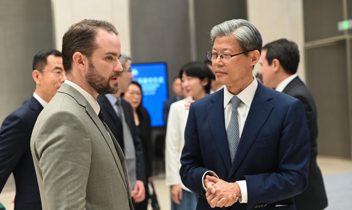 OAB Barro Preto - Brasil abre posto tributário na China para ampliar comércio