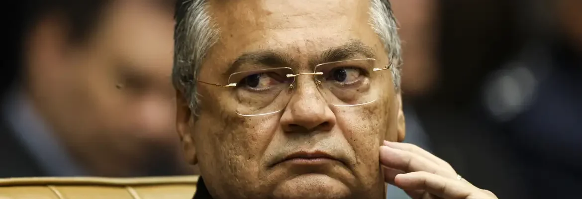 Dino mantém remoção de vídeos de vereador que ofendeu adversário