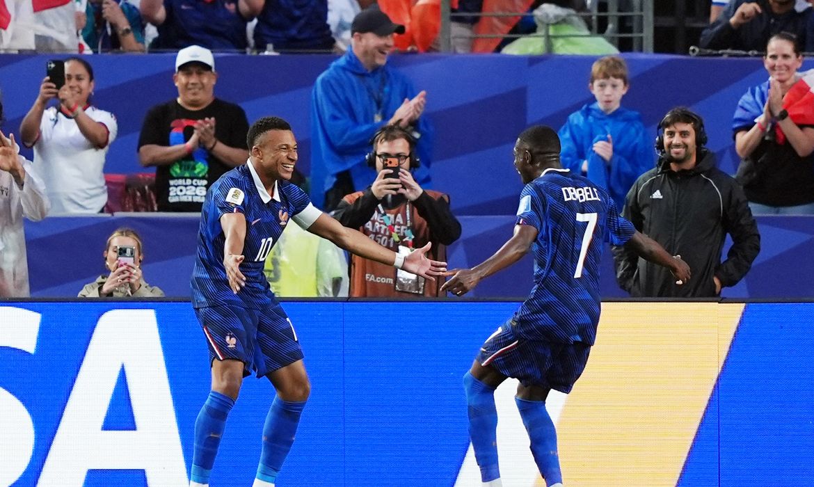 OAB Barro Preto - Depois de chuva e pausa, França de Mbappé não dá chances ao Iraque