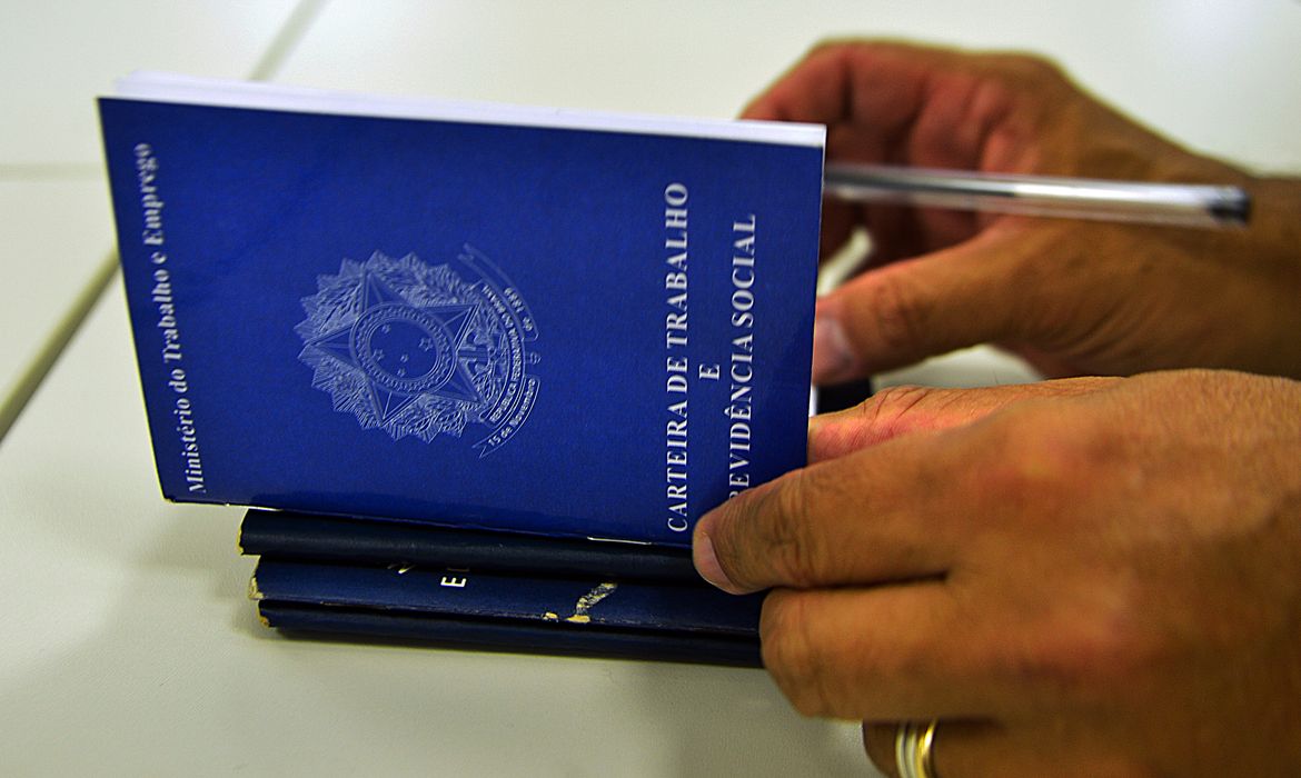 OAB Barro Preto - Brasil cria 58,5 mil postos de trabalho em julho, aponta Caged