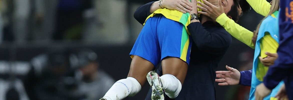 Arthur Elias aprova logística em caminho do Brasil na Copa Feminina