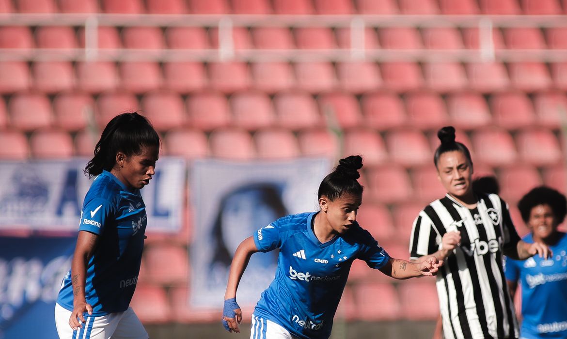 OAB Barro Preto - Cruzeiro vence Botafogo no Brasileirão Feminino