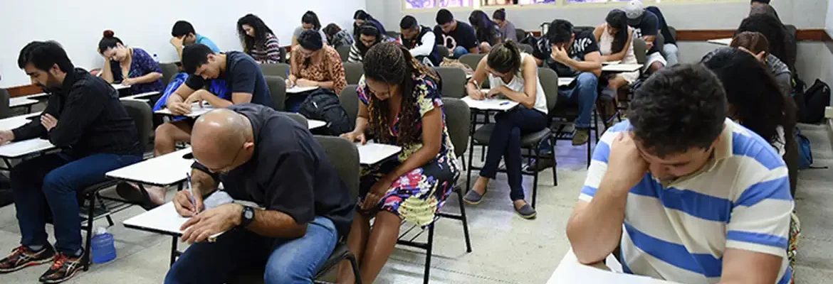 Encceja é no próximo domingo; saiba como consultar locais de provas