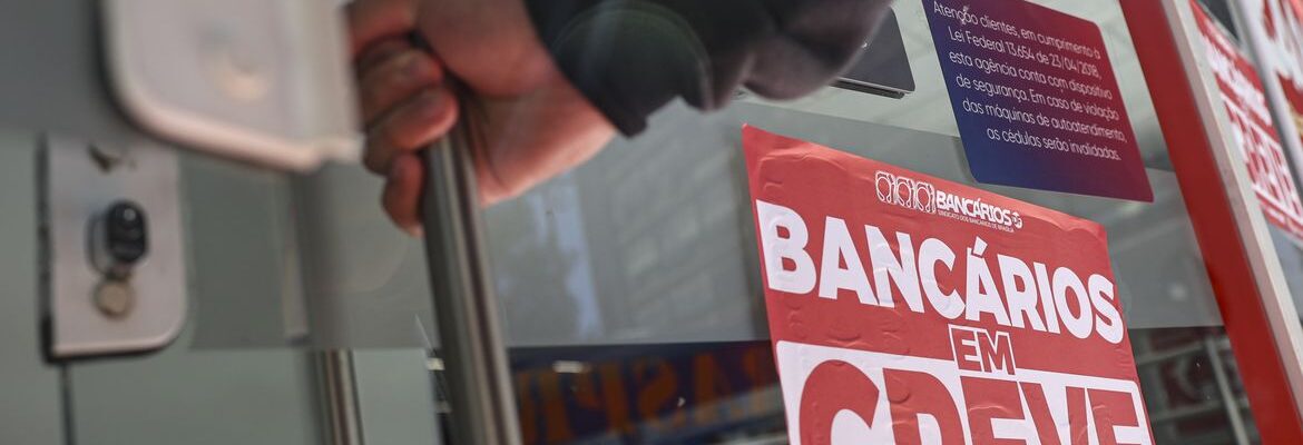 Bancários farão paralisação de 24 horas nesta quinta-feira