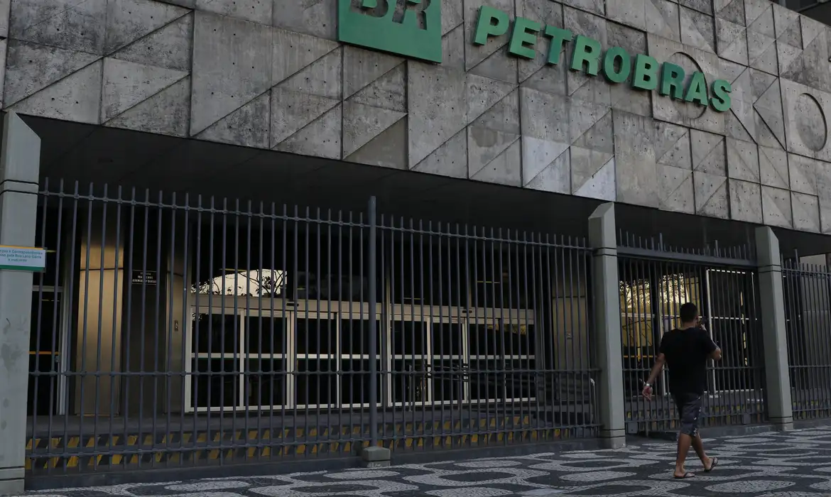OAB Barro Preto - Petrobras negocia exploração em Gana para ampliar presença na África