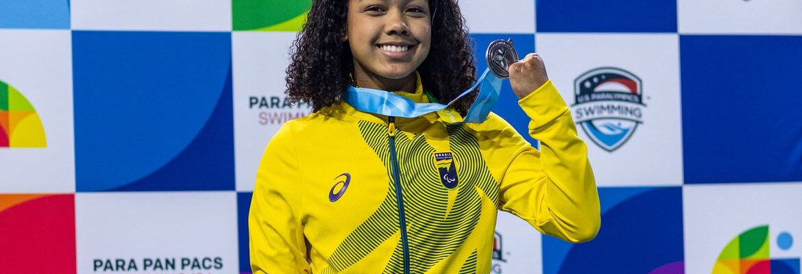 Parapan-Pacífico: nadadora Alessandra quebra recorde mundial