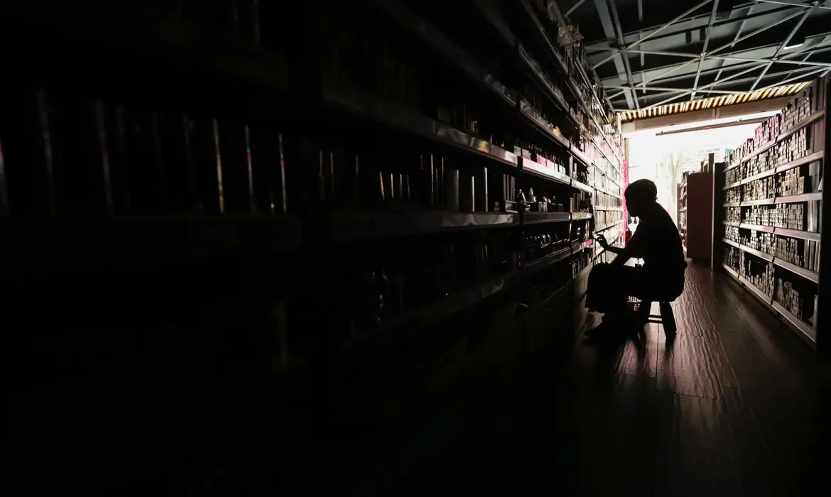 OAB Barro Preto - Procon-RJ orienta sobre danos em aparelhos por falta de luz