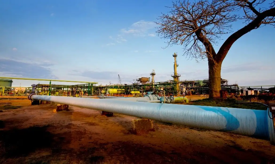 OAB Barro Preto - Petrobras fecha acordo de cooperação na área de petróleo em Moçambique